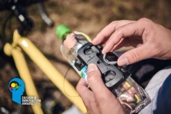 Fidlock TWIST Uni Aansluitset + Bike Base - Zwart 20 Fidlock TWIST Uni Aansluitset + Bike Base - Zwart -Fietsenwinkel 09622 fidlock TWIST uni connector outdoor 06